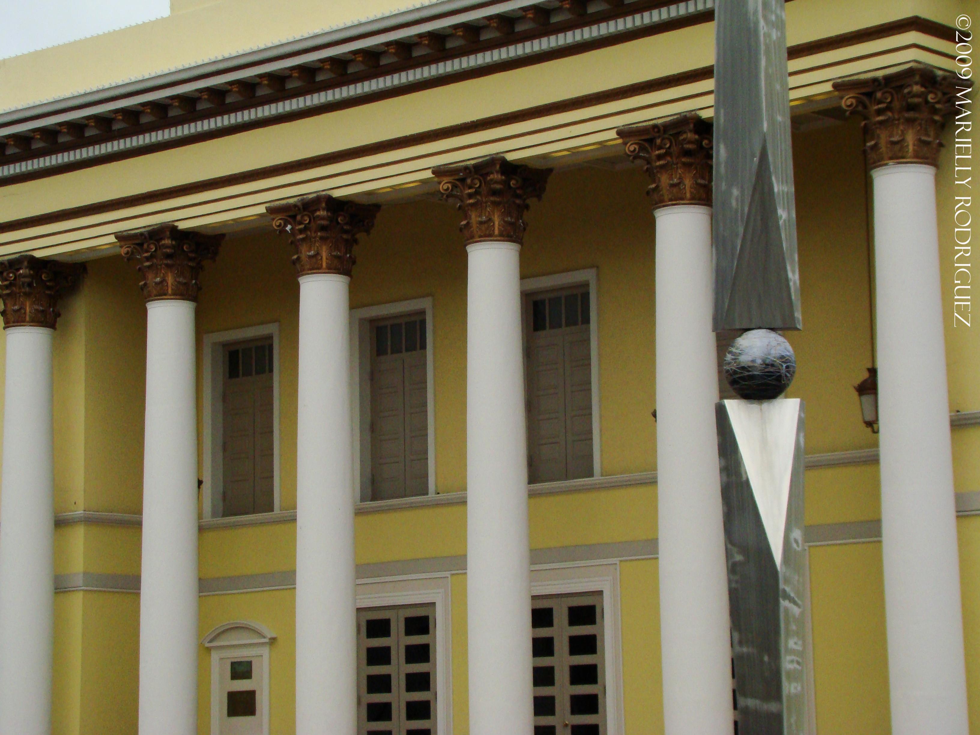 Teatro La Perla - Ponce - 2011 00002